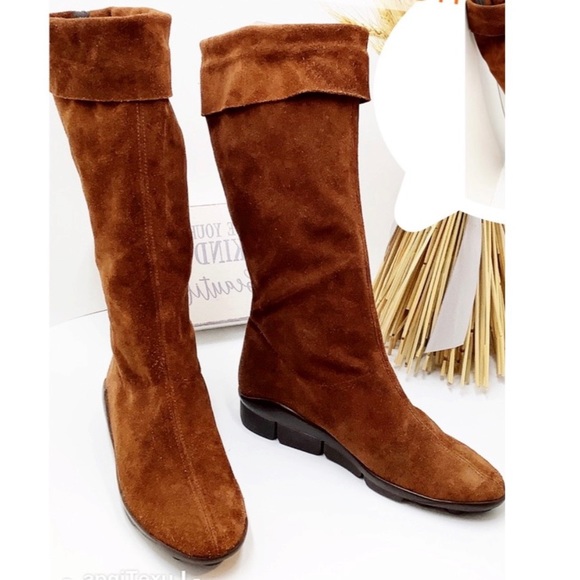 {Sesto Meucci Sport}Suede Cuffed Boots - Picture 13 of 14